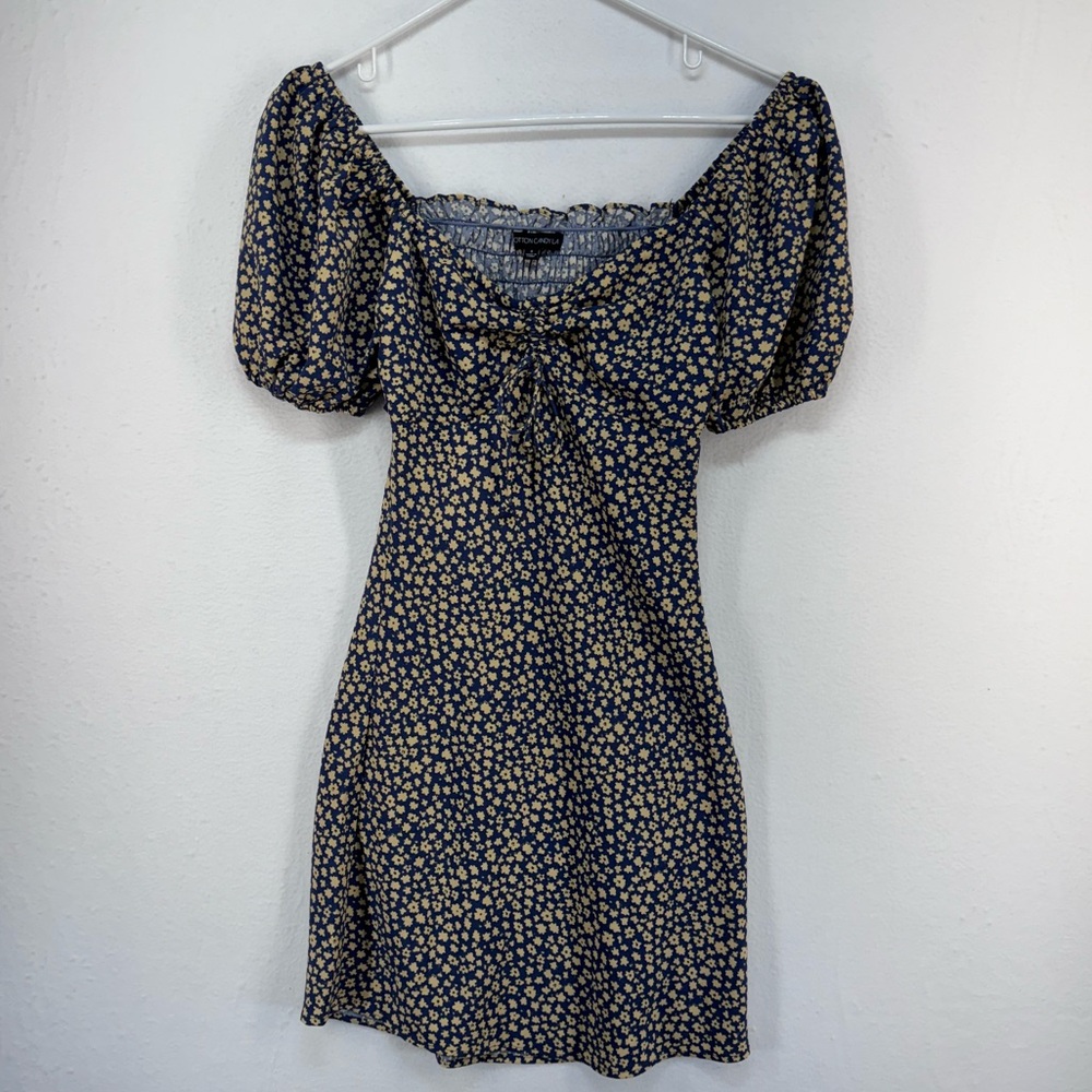 Cotton Candy LA Floral Dress Size S Puff Sleeve Open Back